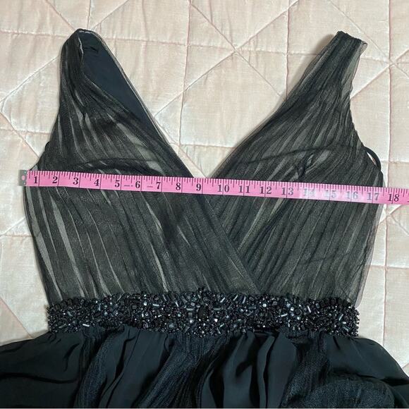 BADGLEY MISCHKA Black Pleated Tulle Chiffon Formal Gown - Picture 13 of 16